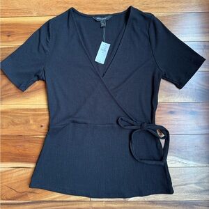 Banana Republic Women’s Black Ribbed Tie Front Top NWT XS